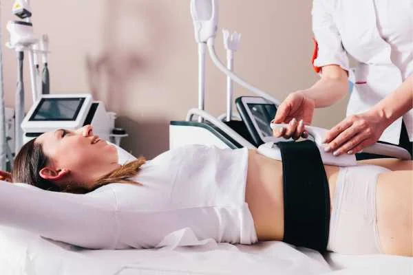 woman having body sculpting to help improve her body image and her mental health Willesden Green